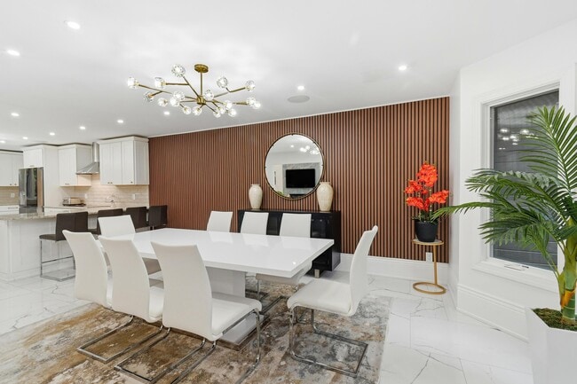 Building Photo - 8661 Craigston Ct