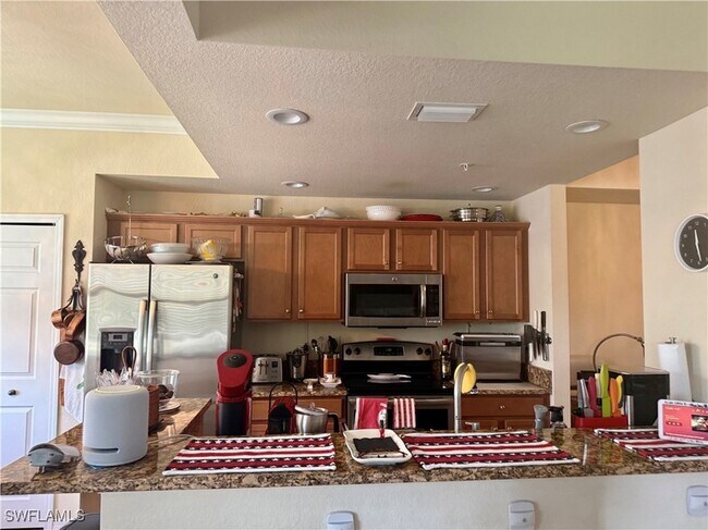 Building Photo - 9723 Acqua Ct