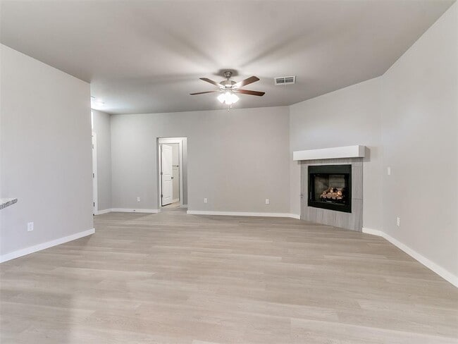 Building Photo - 8325 NW 163rd Ter