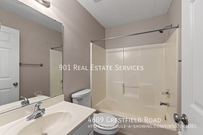 Building Photo - 4609 Crestfield Rd