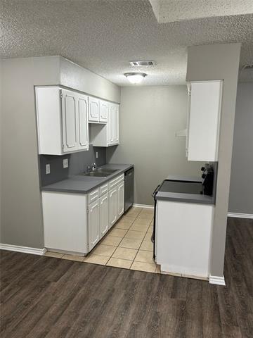 Building Photo - 404 Jordan Ln