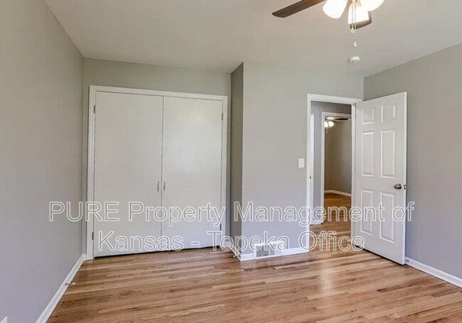 Building Photo - 9917 Flora Ave