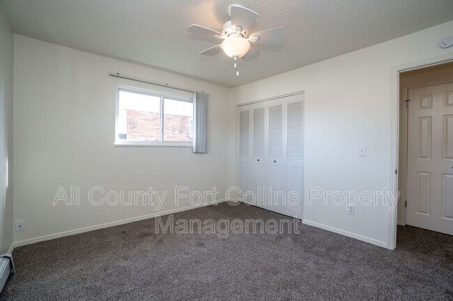 Building Photo - 1434 S Dotsero Dr