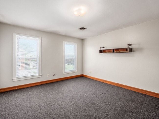 Building Photo - 193 E 2nd Ave