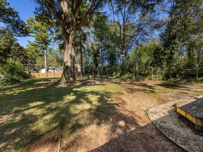 Building Photo - 1324 Bethel Rd