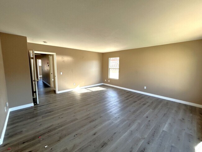 Building Photo - TORREY PINES DR CHINO HILLS 91709 (4 BED/ 2 BATH)