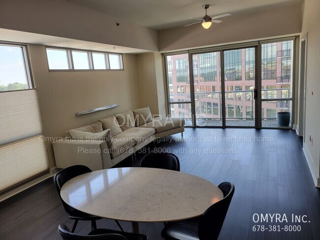 Building Photo - Stunning 3-Bedroom Midtown Condo with City Views!