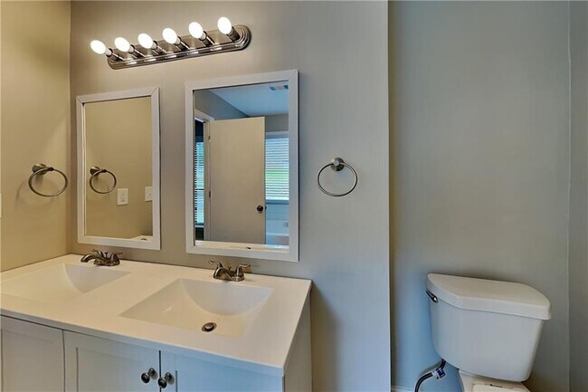 Building Photo - 5580 Dorsett Shoals Ln