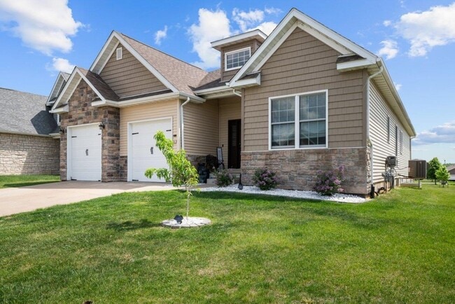 Building Photo - 67 Cobblestone Ln