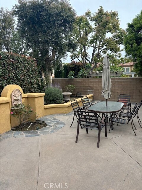 Building Photo - 11 Benicia