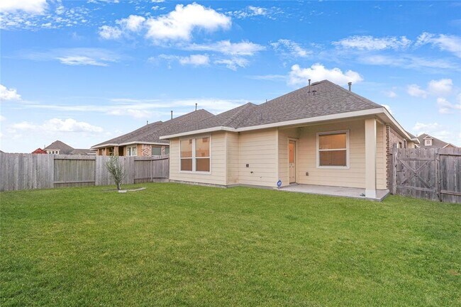 Building Photo - 8426 Montego Bay Dr