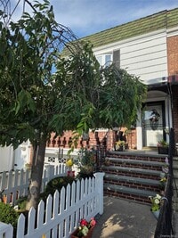 Building Photo - 42-23 194th St