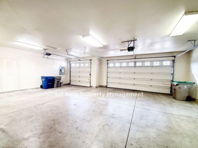 Building Photo - 11550 W Tahiti St