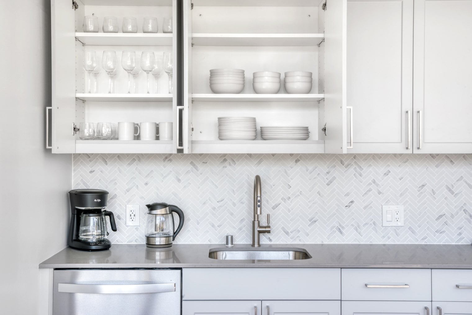 Building Photo - 704 Spring St