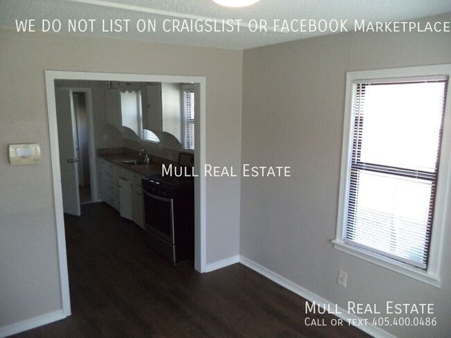 Building Photo - 4801 N Willow Ave