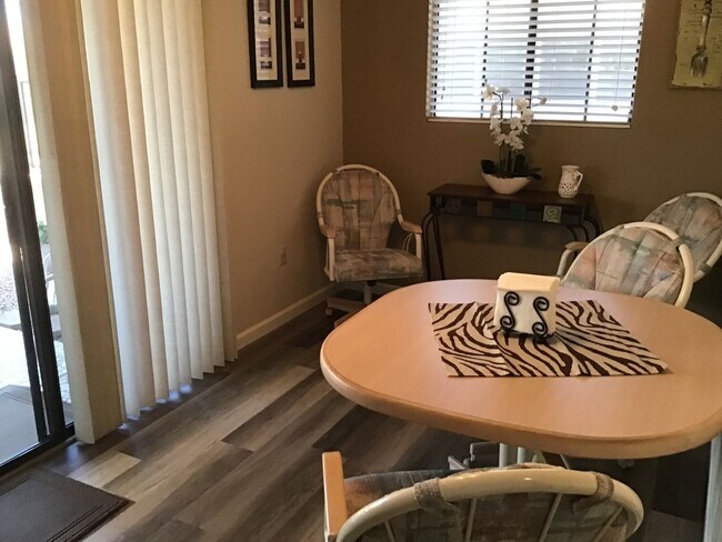 Building Photo - Charming 2BR House in Sun City West