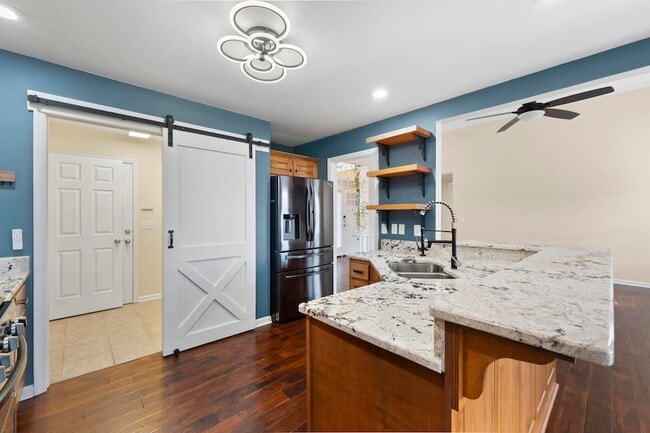 Building Photo - 7821 Slatermill Dr