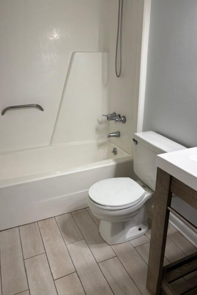 Building Photo - 4239 Woodhill Ct