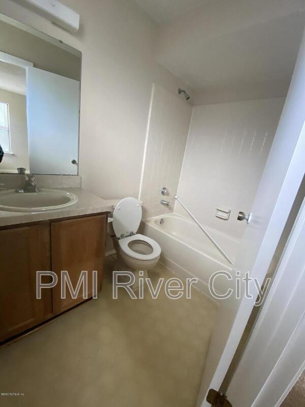 Building Photo - 2388 Ironstone Dr E