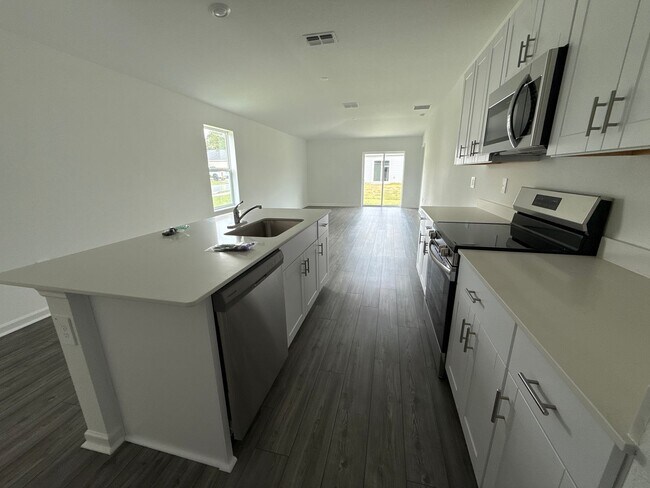 Building Photo - Millwood Estates - The Meadows at Millwood