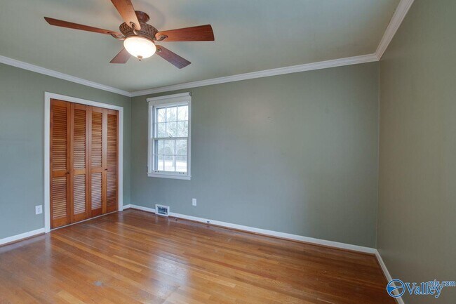 Building Photo - 6521 Chadwell Rd SW