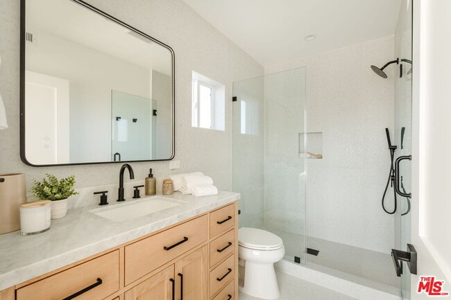 Building Photo - 6763 Lexington Ave