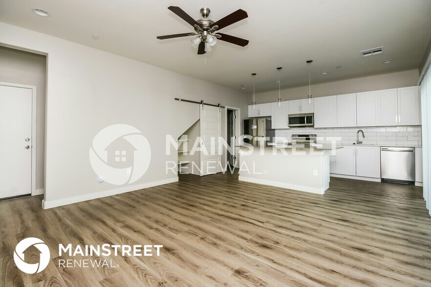 Building Photo - 1119 S Stapley Dr