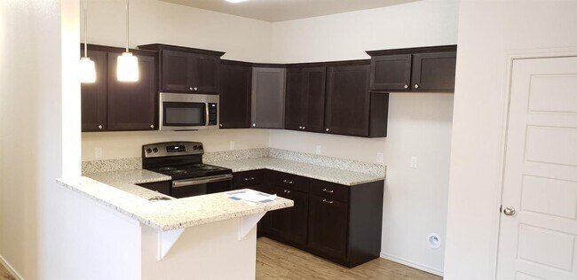 Building Photo - Cooper ISD- Luxury Duplex in Southwest Lub...
