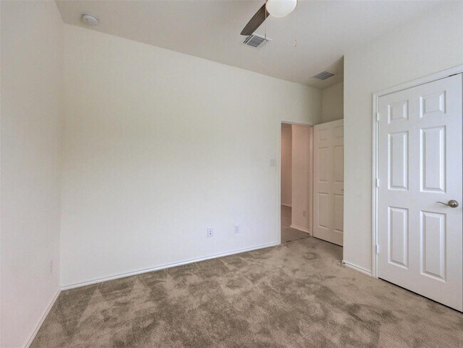 Building Photo - 1045 Arbor Acres Loop
