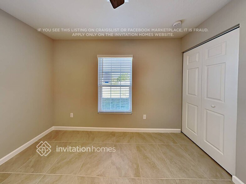 Building Photo - 792 SW Babbit Dr