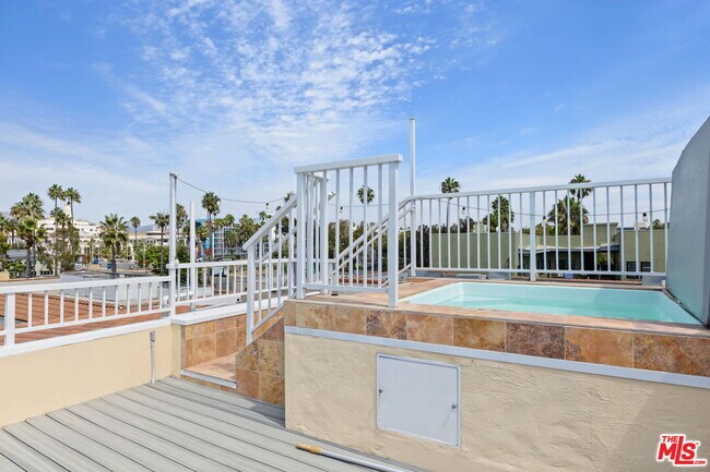 Building Photo - 25 Arcadia Ter