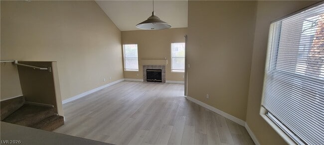 Building Photo - 5125 W Reno Ave