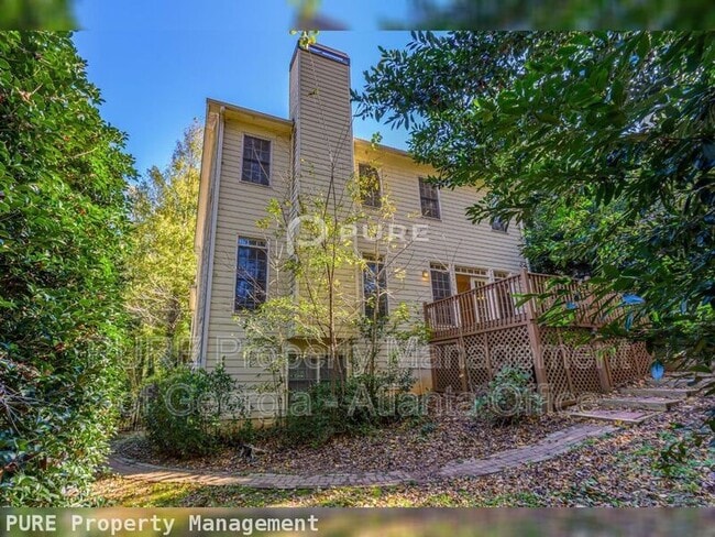 Building Photo - 410 Wilfawn Way