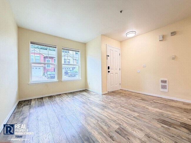 Building Photo - Spacious 4-Bedroom Townhome in Alicia Meadows | Garage, Patio & Pet Friendly