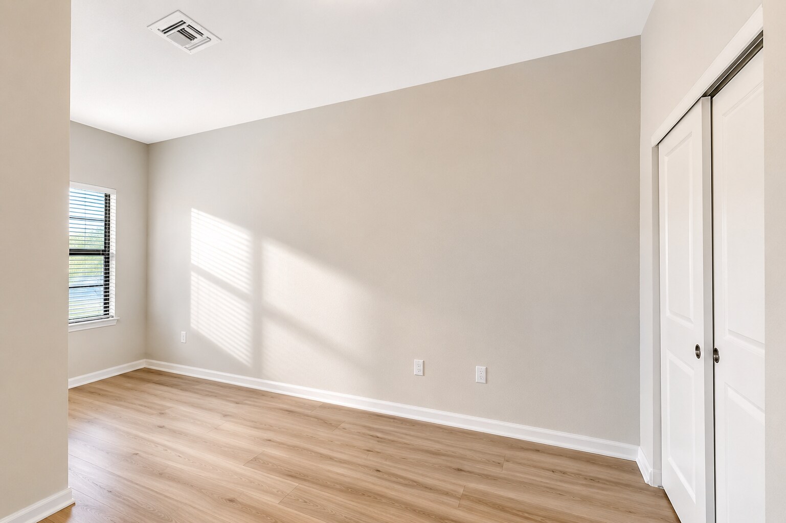 Building Photo - 2854 Bard St