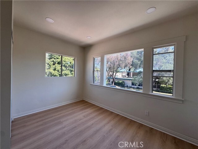 Building Photo - 875 W 41st Dr