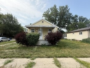 Building Photo - 3201 Clairmont St