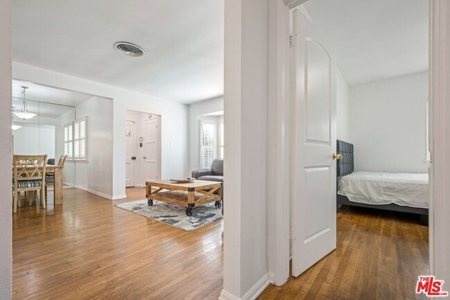 Building Photo - 128 S Madison Ave