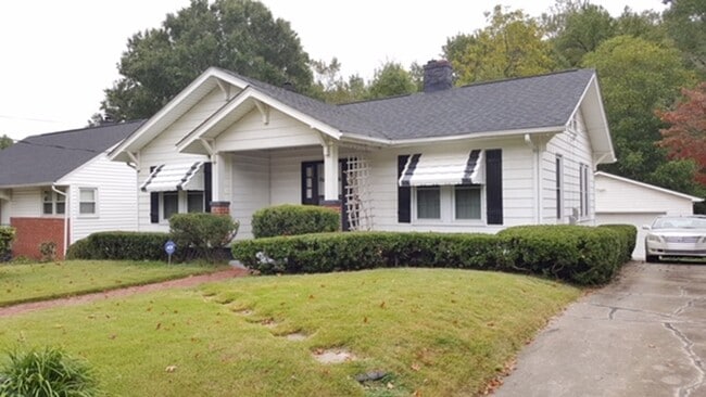 Building Photo - 2007 S Benbow Rd