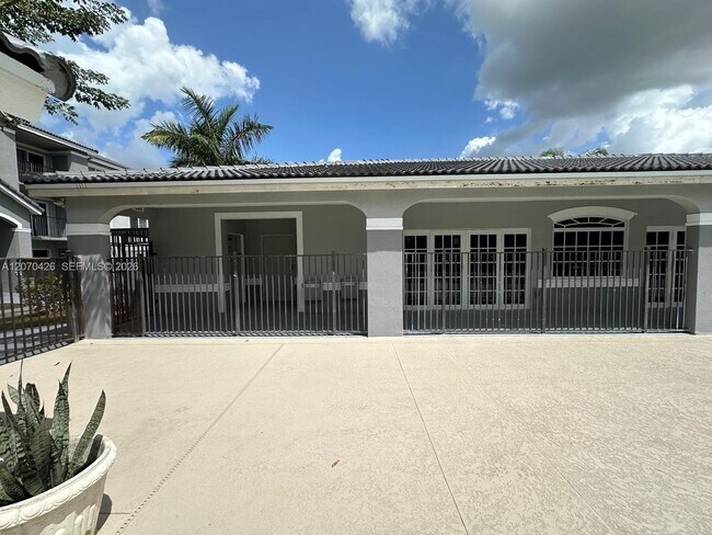 Building Photo - 15480 SW 284th St
