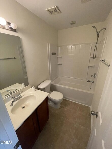 Building Photo - 1130 Renewal Pl