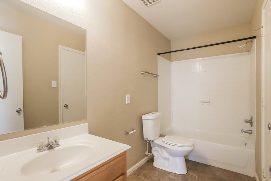 Building Photo - 20826 Bonham Park Ln
