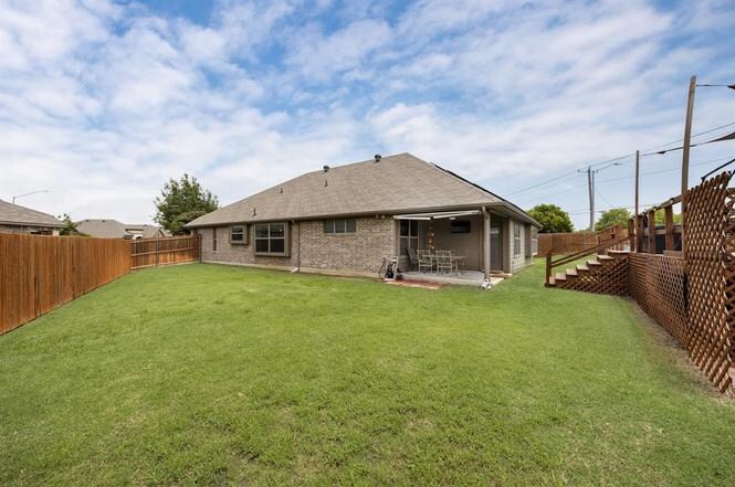 Building Photo - 2133 Blakely Ct