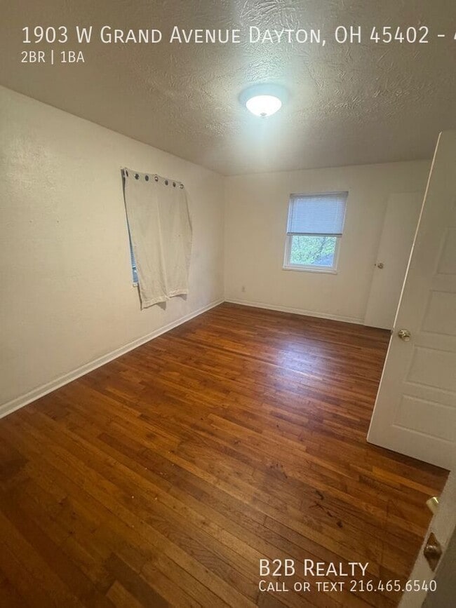 Building Photo - 1903 W Grand Ave