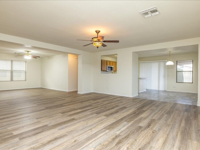 Building Photo - VAIL SCHOOL DISTRICT!!! CORNER LOT NEAR PU...