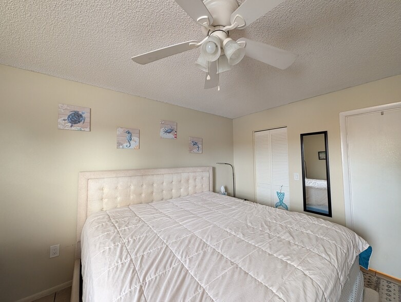 Master Bedroom - 3822 59th Ave W