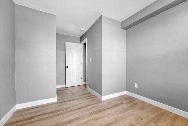 Building Photo - 16934 E Whitaker Dr