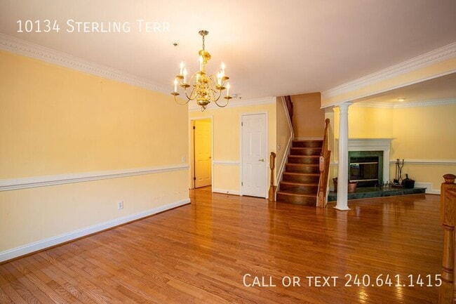 Building Photo - 10134 Sterling Terrace