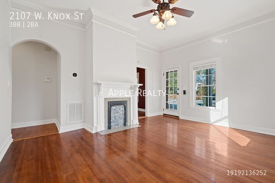 Building Photo - 2107 W Knox St