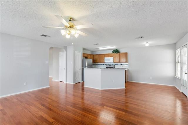 Building Photo - 921 Thistle Cir